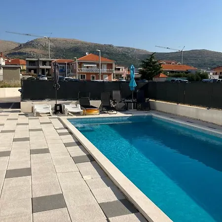Welcome * Traù