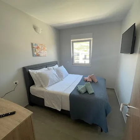 Welcome דירה טרוגיר